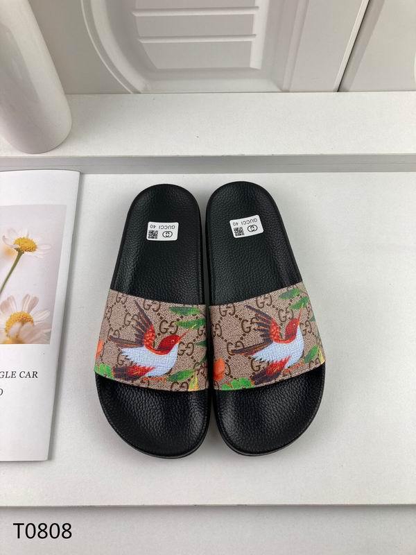 Gucci Men's Slippers 737